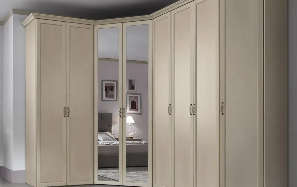 Armadio Demetra Gruppo silwood a sette ante in Offerta Outlet