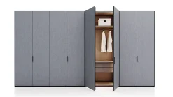 Armadio design con Sei ante modello Orchidea di Artigianale