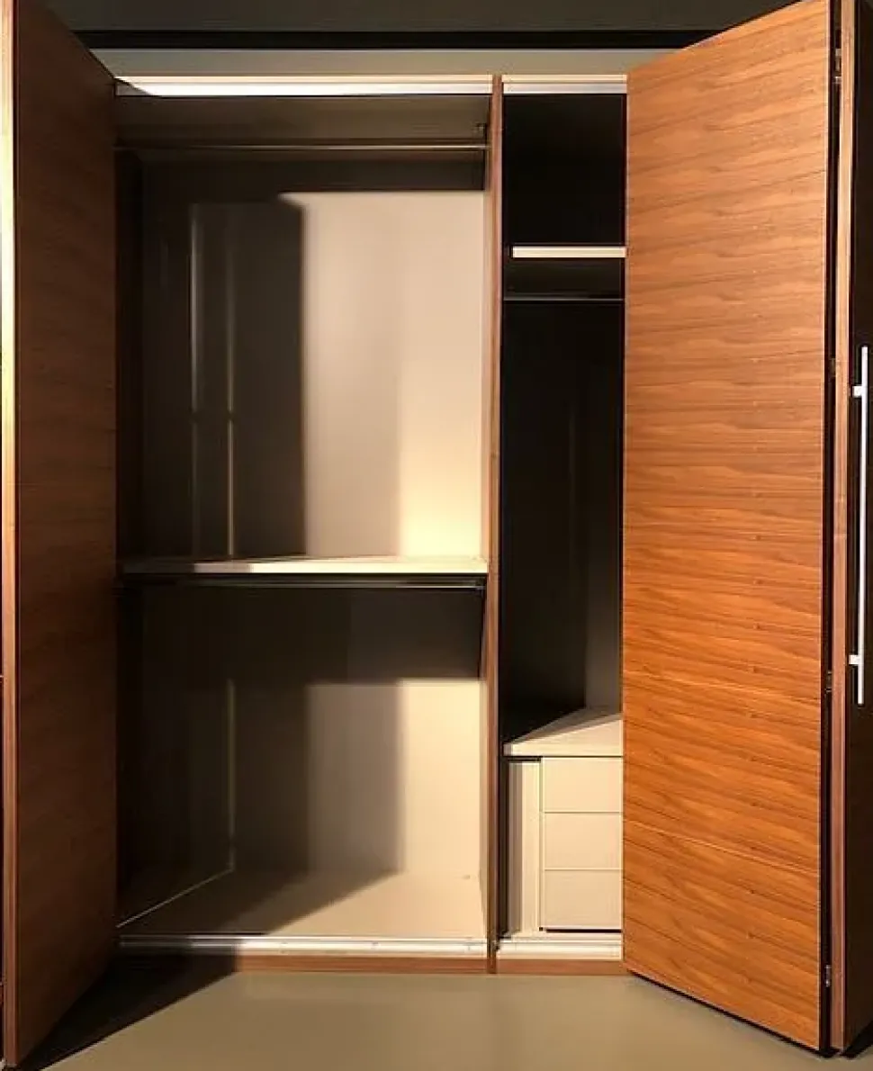 Armadio design Hinged Distribuzione grandi marchi PREZZI OUTLET