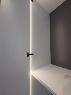 Armadio di Caccaro modello Graphic in laccato opaco con sconto -30%