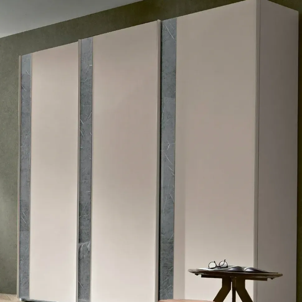 Armadio di Gierre mobili modello Ego in laminato opaco con sconto -42%