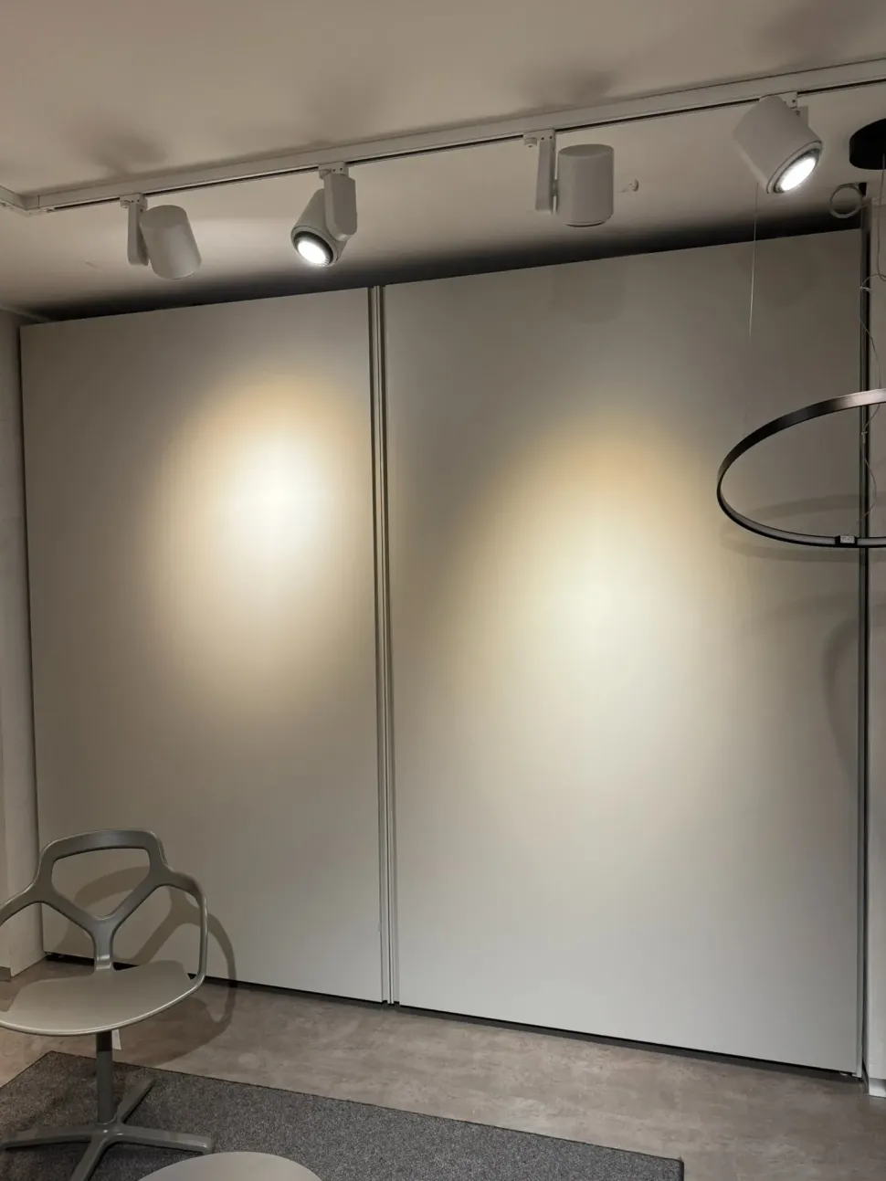 Armadio di Lema modello Text in laccato opaco con sconto -59%