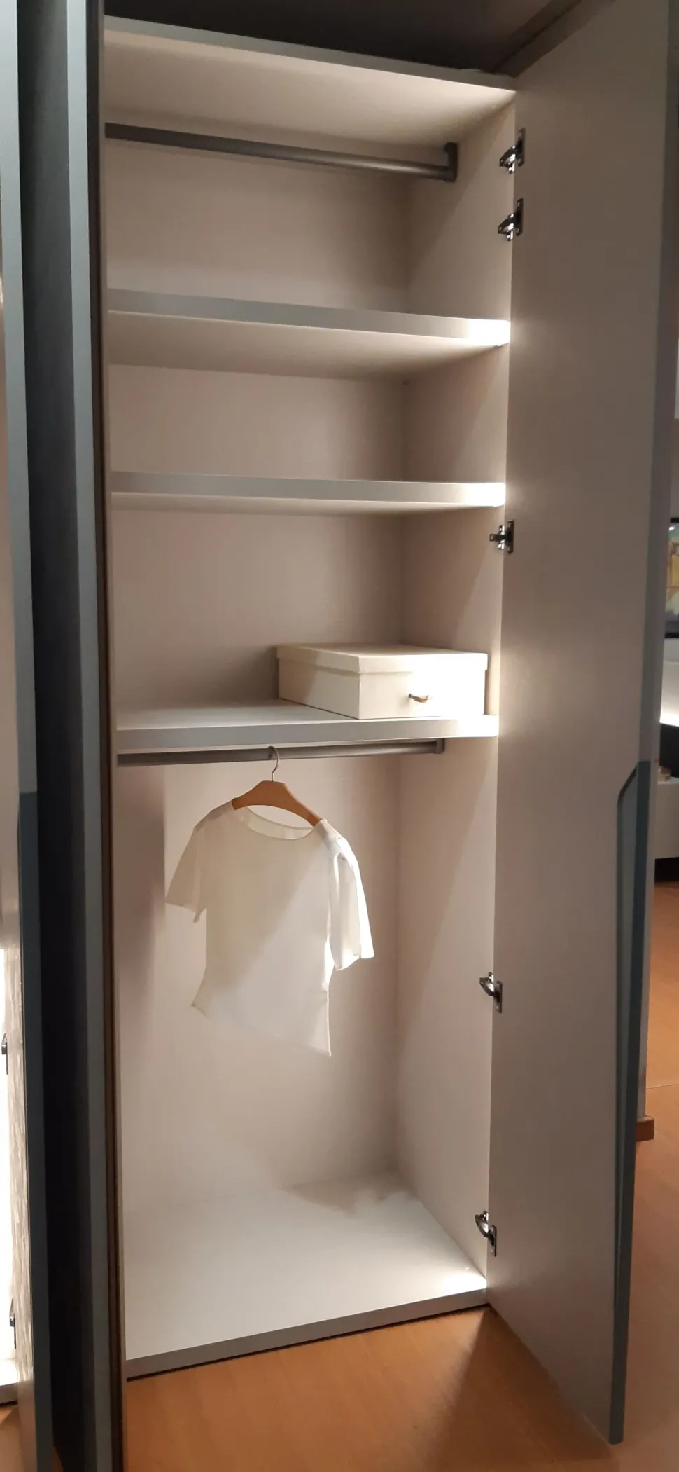 Armadio Drop di Tomasella A PREZZO SCONTATO 40%