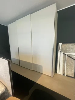 Armadio Gliss master anta start Molteni & c a tre ante a prezzo scontato