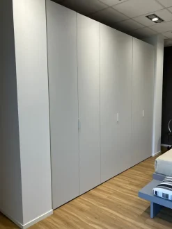 Armadio in laminato opaco Anta battente liscia a marchio Orme scontato -31%