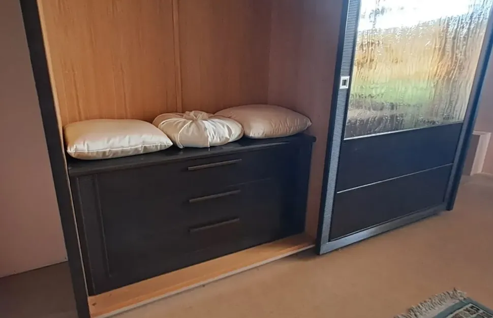 Armadio in legno Gothic a marchio Artigianale scontato -40%