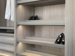 Armadio in legno Senzafine a marchio Poliform scontato -50%