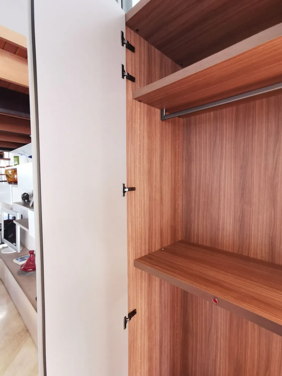 Armadio Milano Pianca a sei ante a prezzo scontato