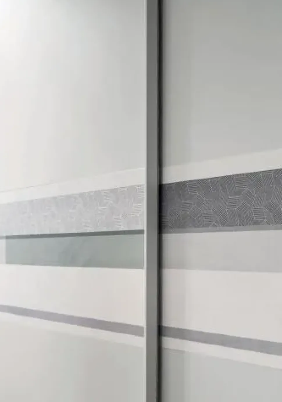 Armadio moderno Next Maronese con uno sconto del 48%