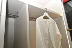 Armadio moderno Primafila di Tomasella a PREZZO OUTLET -26%