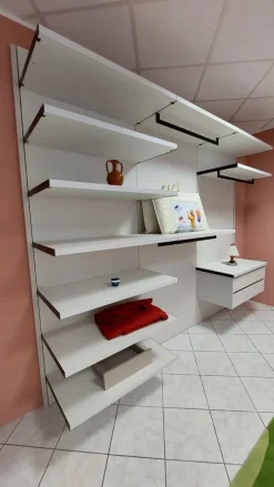 Armadio moderno Scenario Jesse con un ribasso imperdibile