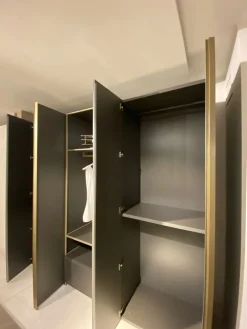 Armadio moderno Urban di Corazzin a PREZZO OUTLET -58%