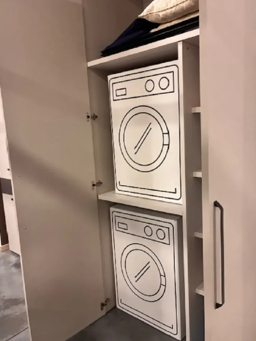 Armadio Modul box Nardi a sei ante a prezzo Outlet