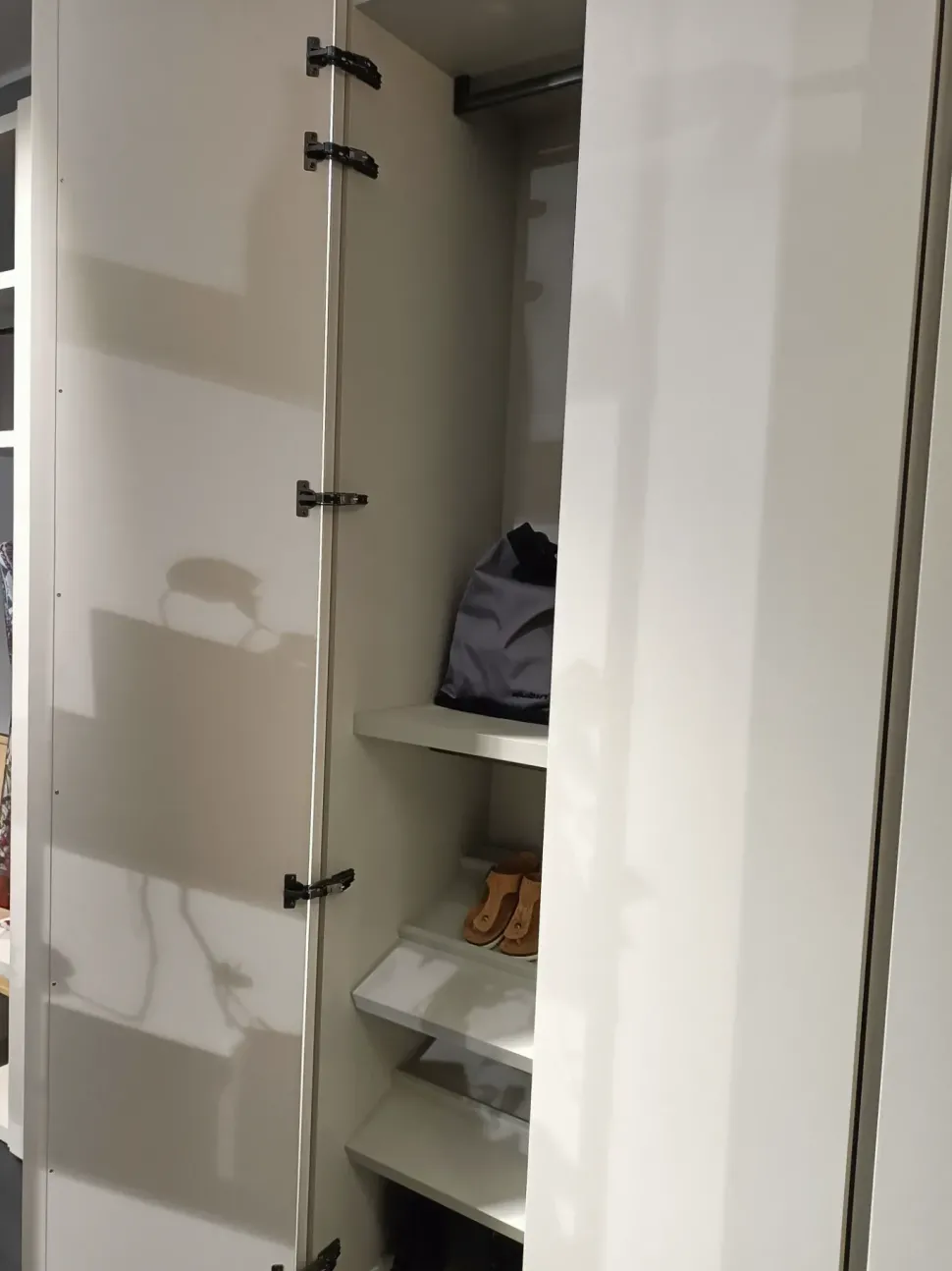 Armadio Nastro Pianca a cinque ante a prezzo scontato