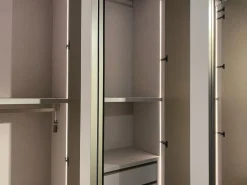 Armadio Noto realizzato in vetro di Orme scontato -50%