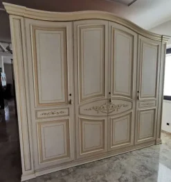 Armadio Regina di cuori Artigianale a quattro ante in Offerta Outlet