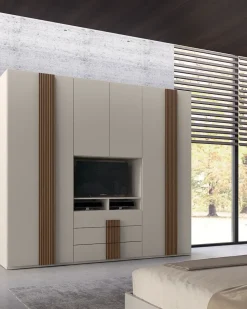 Armadio Riga tv Collezione esclusiva a sei ante a prezzo Outlet