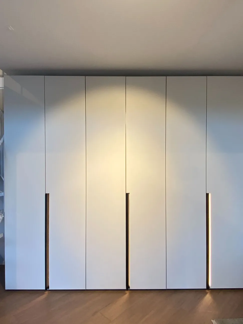 Armadio Tratto realizzato in laccato opaco di Sangiacomo scontato -35%