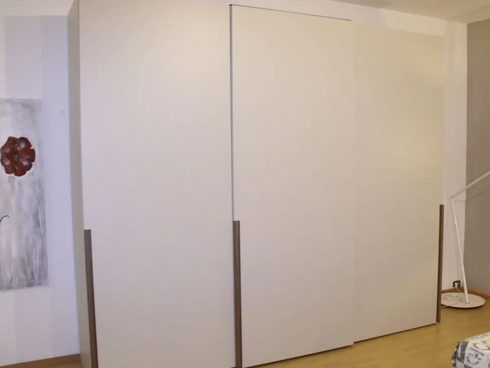 Armadio Tratto Sangiacomo con ante scorrevoli SCONTATO a PREZZI OUTLET