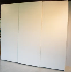 Armadio Veneran Veneran a tre ante a prezzo Outlet