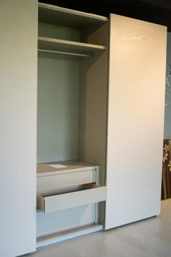 Armadio Veneran Veneran a tre ante a prezzo Outlet