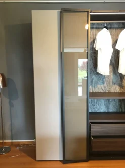 Armadio Wardrobe collection realizzato in laminato materico di Orme scontato -40%