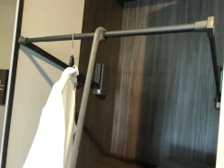 Armadio Wardrobe collection realizzato in laminato materico di Orme scontato -40%