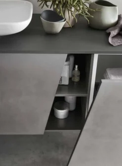 Arreda il tuo bagno con l'elegante Arcom E.ly in offerta outlet.
