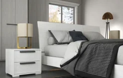 Arreda la tua camera con Kloe 12, collezione esclusiva in laminato a prezzo scontato!