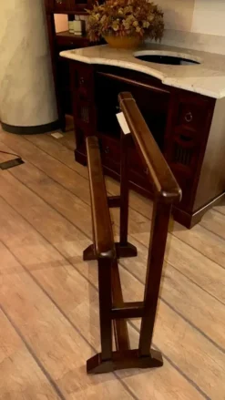 Arredamento bagno: mobile Artigianale Dolfi artepovera a prezzi convenienti