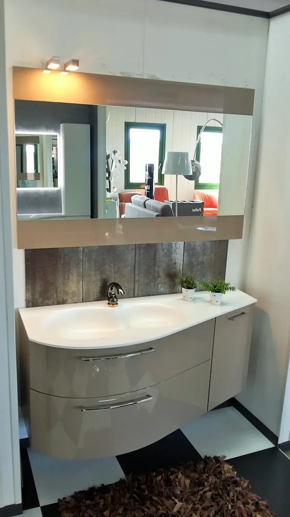 Bagno sospeso in laccato lucido a prezzo OUTLET