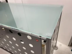 Bancone per reception modello Reception  sero disegno in metallo ad un prezzo speciale