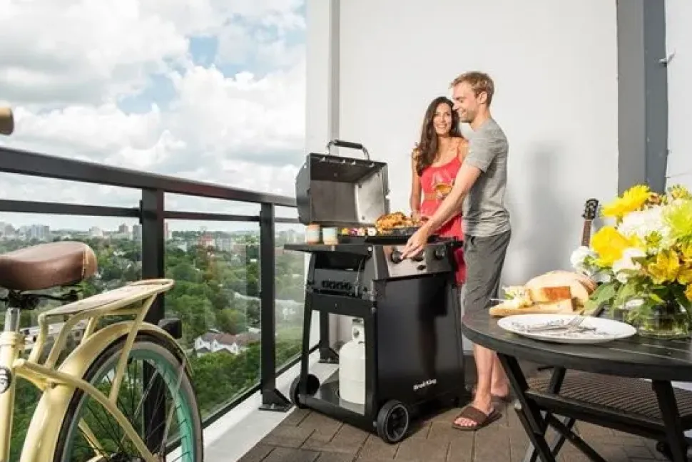 Barbecue modello Porta-chef 320 a marchio Broil king a prezzi outlet