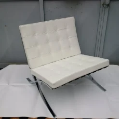 Barcelona Poltrona - L.Mies Van Der Rohe -Produzione by Proiezione -Vari Colori