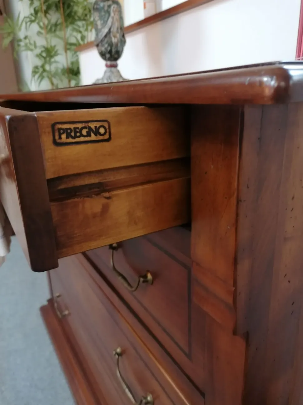 Camera da letto Antiquariato Pregno mobili in legno a prezzo ribassato