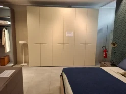 Camera da letto Armadio vela  con gruppo letto valeo Sangiacomo in laccato opaco a prezzo scontato