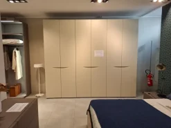 Camera da letto Armadio vela  con gruppo letto valeo Sangiacomo in laccato opaco a prezzo scontato