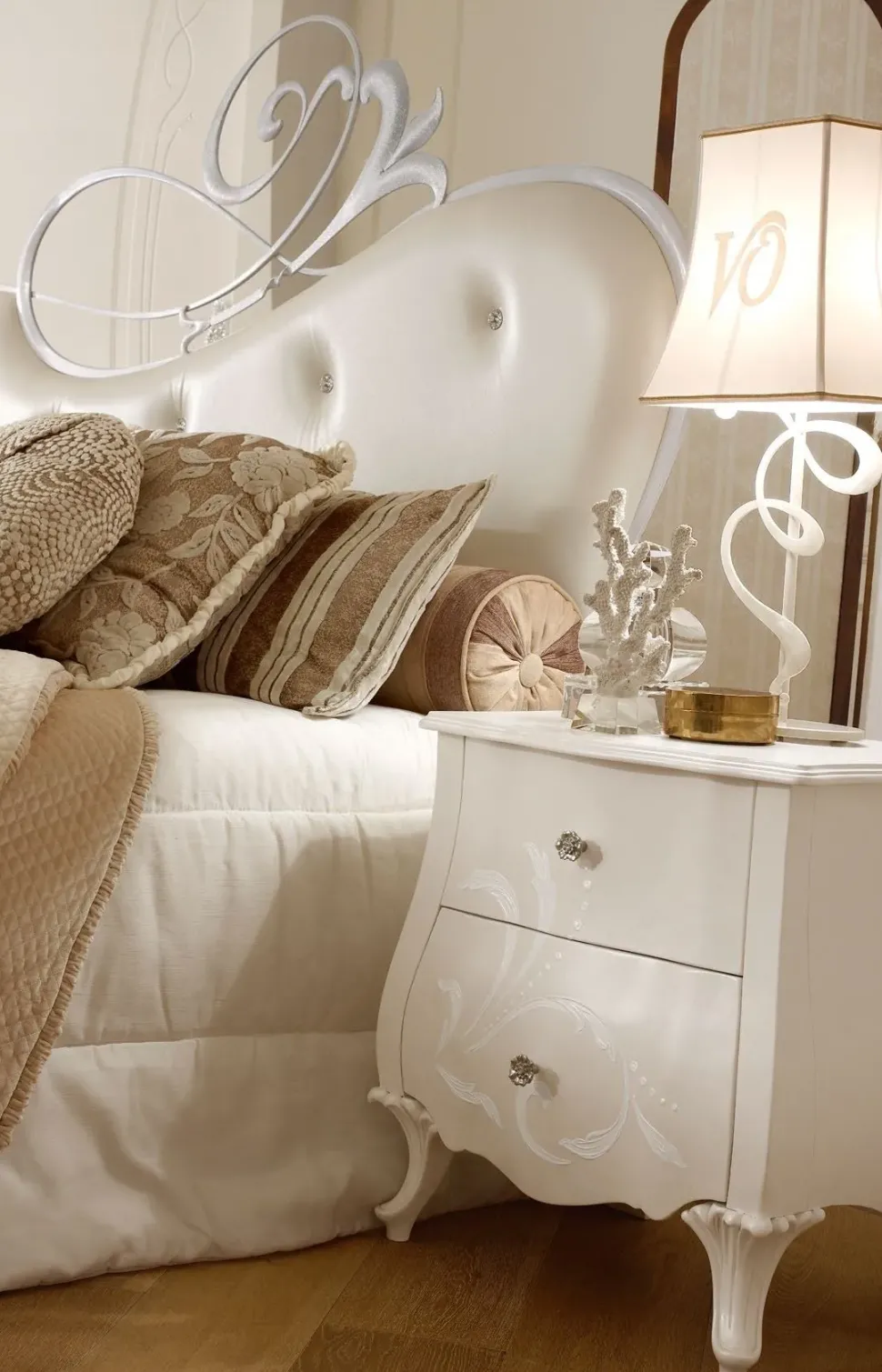 Camera da letto Artigianale Composizione 01 con forte sconto