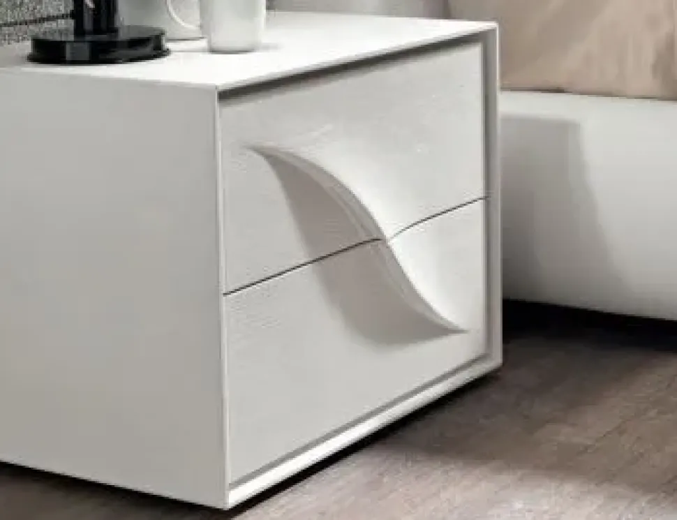 Camera da letto Bay con tv Md work in legno a prezzo scontato