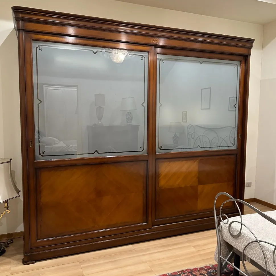 Camera da letto Gruerien Artigianale in legno in Offerta Outlet