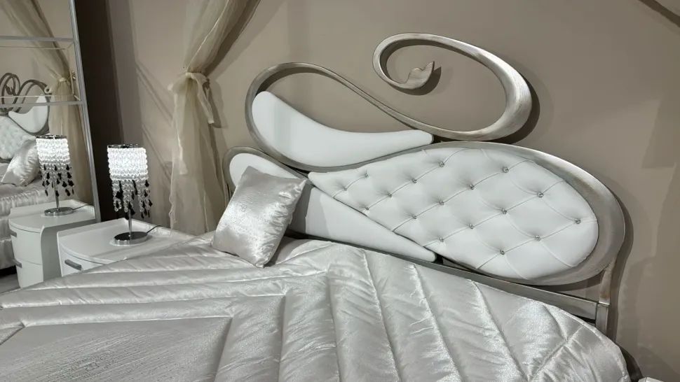 Camera da letto Mirror Artigianale in laccato opaco in Offerta Outlet