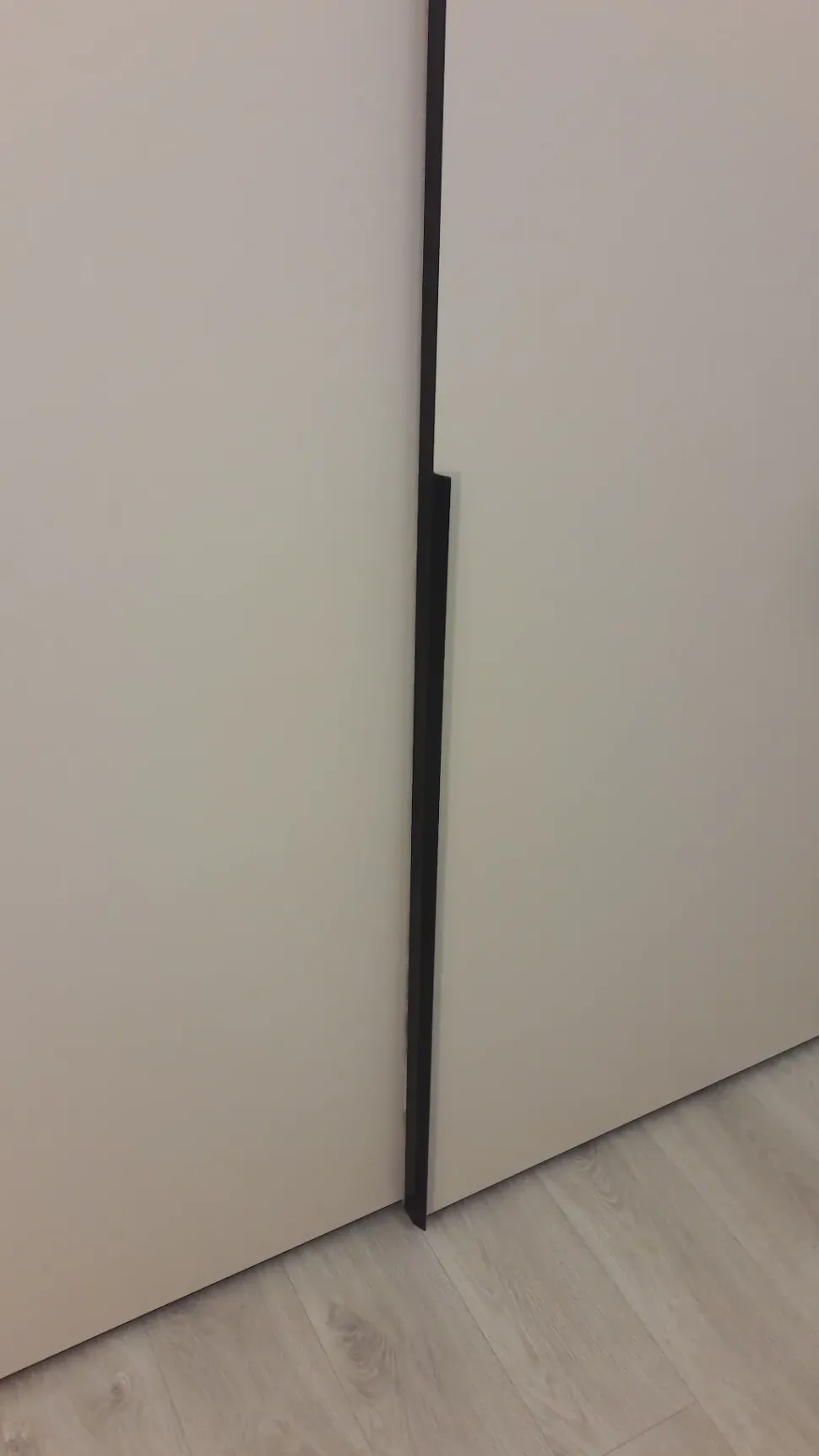 Camera da letto People Pianca in laccato opaco a prezzo Outlet. Un design moderno ed elegante per arredare la tua casa.