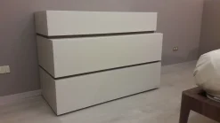 Camera da letto People Pianca in laccato opaco a prezzo Outlet. Un design moderno ed elegante per arredare la tua casa.