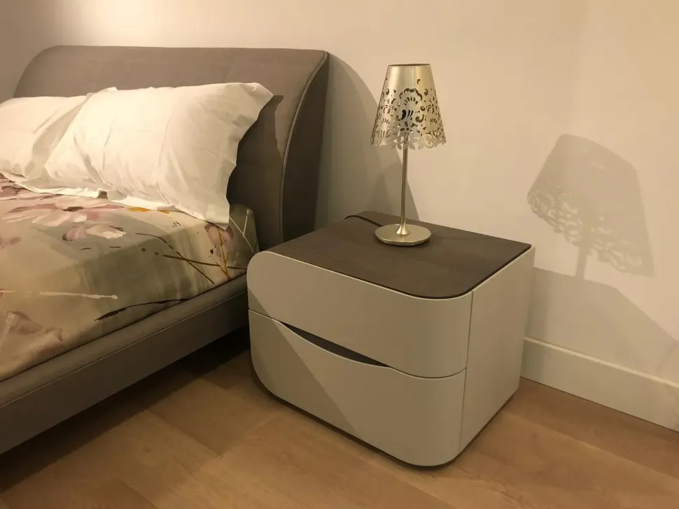 Camera da letto Prestige Voltan in laccato opaco a prezzo scontato