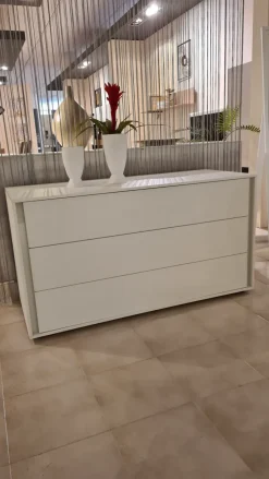 Camera da letto Tomasella Gruppo como' e comodini vip a prezzo ribassato in laminato