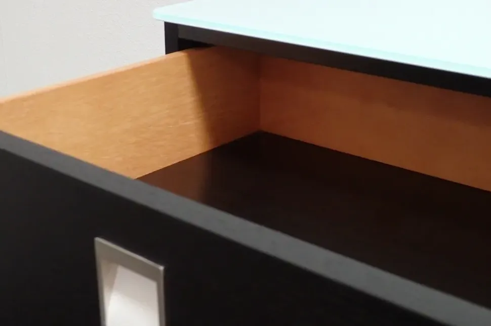 Camera Distribuzione Grandi Marchi Cassettiera tesera orizzontale scontato del -50 %