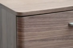 Camera Distribuzione Grandi Marchi Comodino logos su panca noce scontato del -50 %