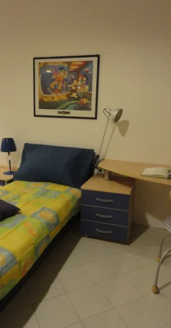 Cameretta Blu Artigianale con letto a terra a prezzo scontato