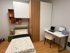 Cameretta in laminato opaco Young Moretti compact camerette scontata a PREZZI OUTLET