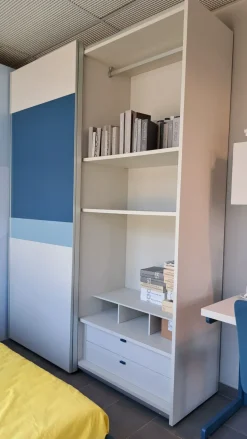 Cameretta in laminato opaco Cameretta moretti blu Moretti compact scontata a PREZZI OUTLET